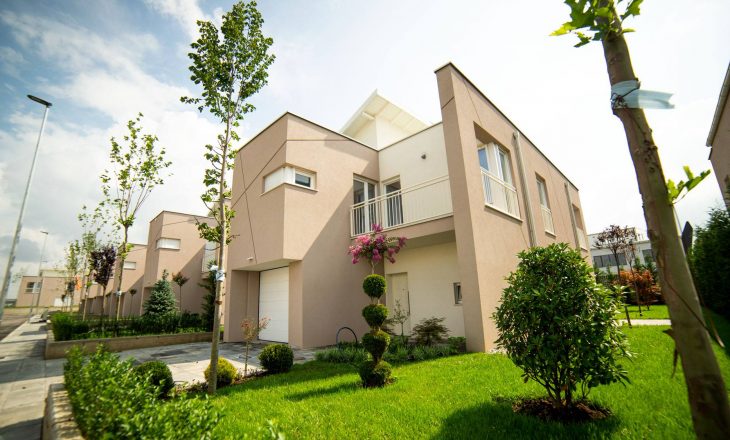 Top 5 arsyet pse duhet të bleni shtëpi në lagjen Qershia në Veternik
