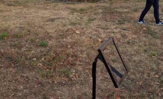 Reagon Galeria Kombëtare e Kosovës për vandalizimin e veprës artistike