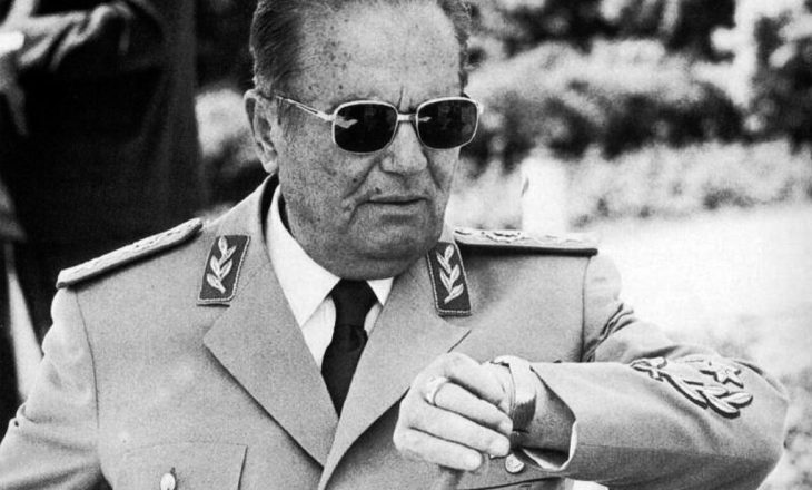 Mali i Zi i ngrit përmendore Josip Brozo Tito-s