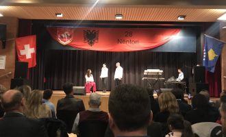 Mënyra unike si nxënësit kosovarë festuan 28 nëntorin në Zvicër