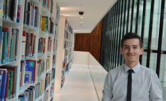 Jep dorëheqje zv/ministri thotë se në ministri nuk kishte ujë as letra tualeti