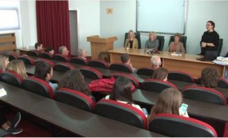 Mësimi i kroatishtes në Prishtinë i hap rrugë shqipes në Zagreb