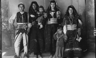 Marubi sjellë “Arkivi Marubi Rituali fotografik”