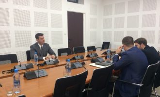 Ish-shefi i AKI-së raporton para Komisionit për dëbimin e gjashtë gylenistëve