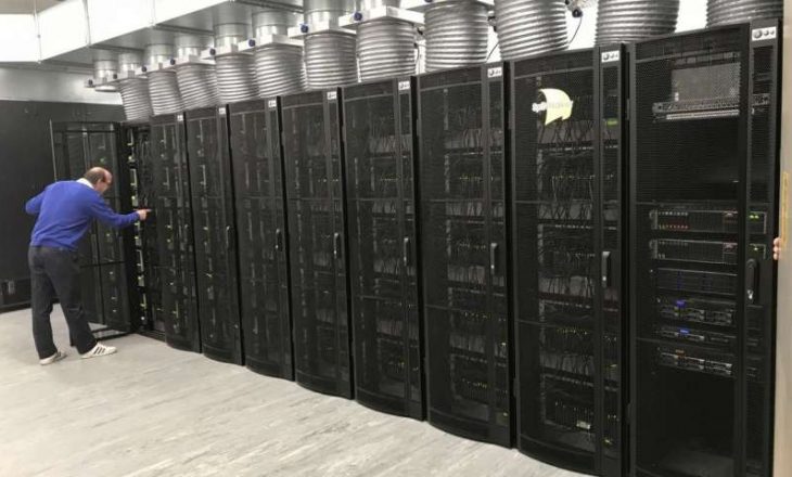 Superkompjuteri  me 1 milion procesime sa truri i njeriut