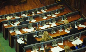 Reagimi i ashpër i deputetit të Kosovës ndaj Mogherinit