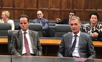 Lumezi dhe Peci organet e drejtësisë në Mbretërinë e Bashkuar