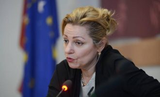 Apostolova thotë se BE nuk qëndron prapa aktakuzës ndaj Thaçit, Specialja është e pavarur