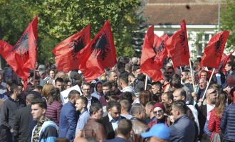 Protestat, arma e fundit e opozitës kundër prekjes së kufijve