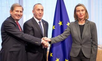 Haradinaj i përgjigjet Mogherinit: Nuk tërhiqet taksa ndaj Serbisë