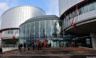 Greqia dënohet për dhunën e ushtruar ndaj të burgosurve shqiptarë