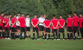 Shqipëri – Uells, Panucci e “izolon” skuadrën