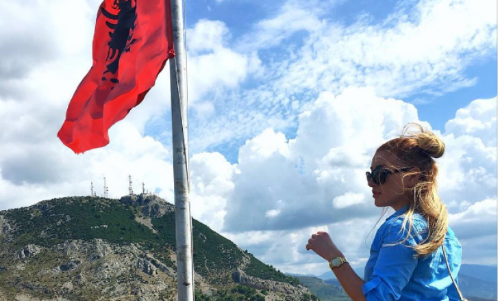 Stërmbesa e Skënderbeut uron shqiptarët për nder të 28 nëntorit