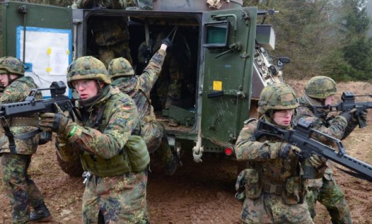 Ushtarët e KFOR-it nisen drejt veriut, do të kryejnë stërvitje ushtarake