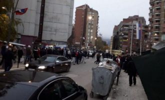Sot protestohet në veri të Mitrovicës