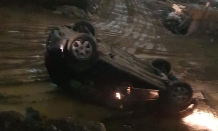 Pamje nga aksidenti në Prishtinë, ku mbetën të lënduar shtatë persona