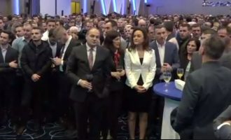 Shoqëria e Ganimete Musliut me gruan e Kadri Veselit