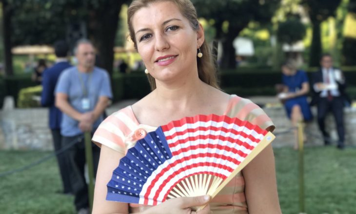 Lama reagon zyrtarisht pas shkarkimit të saj nga posti i Ambasadores në Itali