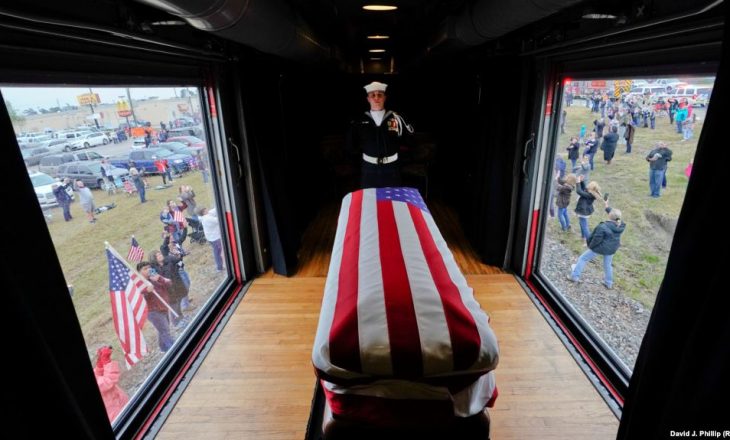 Varroset ish presidenti i SHBA-së, George H. W. Bush