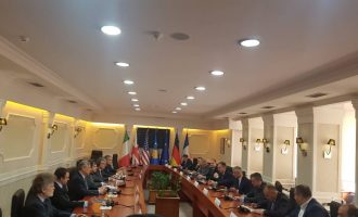 Nis takimi i ambasadorëve të QUINT-it me liderët shtetëror për dialogun