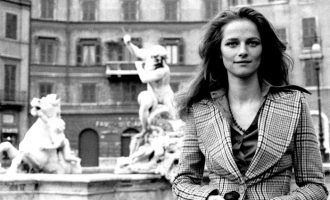 Charlotte Rampling përzgjidhet për çmimin e karrierës në Festivalin e Berlinit