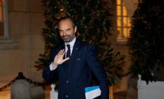 Franca po dorëzohet pas protestave, pritet të anulohet taksa e naftës