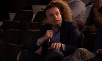 Kur Albin Kurti iu thoshte protestave të VV-së “karnevale”, dhe atyre të AAK-së “funerale”