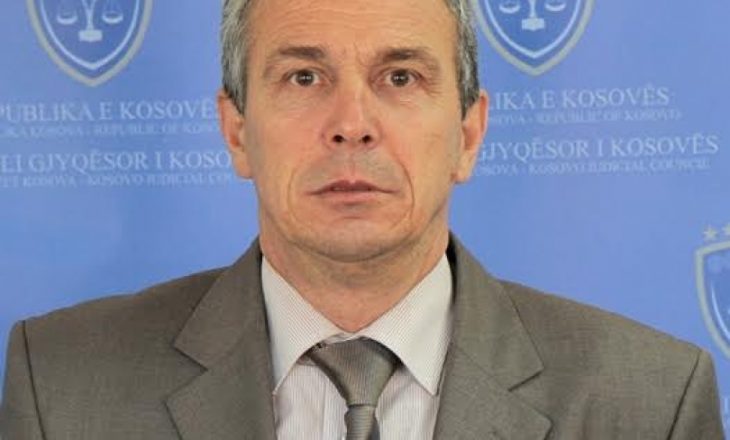 Aferat e njeriut tÃ« Adem Grabovcit â si iu bÃ« gjyqtar djali me tÃ« kaluar tÃ« dyshimtÃ«