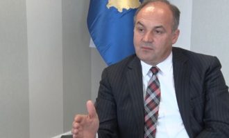 Hoxhaj akuzon BE-në për mosliberalizimin e vizave