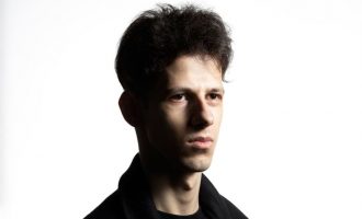 E pazakontë: I riu shqiptar kërkon azil në Korenë e Jugut