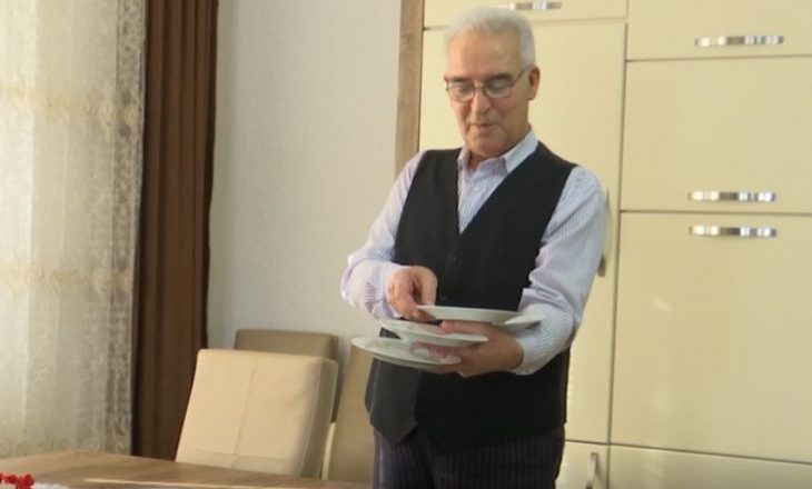 Kamerieri 70-vjeçar nga Ferizaj që i ka shërbyer Titos, Rugovës dhe Thaçit