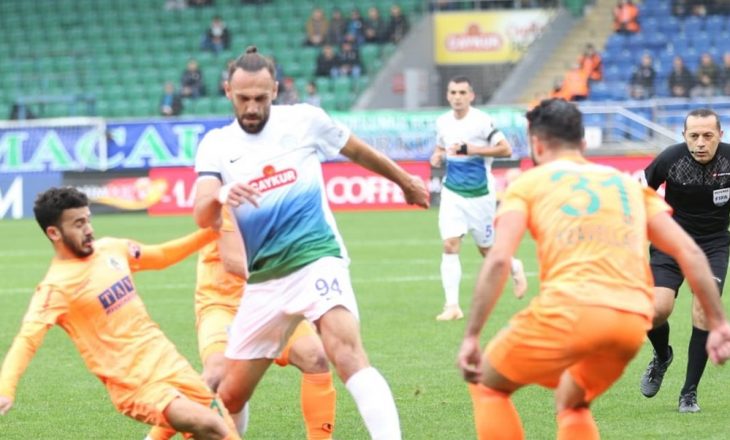 Nota e ‘çmendur’ e yllit të Kosovës pasi e shpëtoi Rizesporin nga humbja (FOTO)