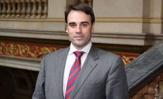 “Sa tu ka bo bajat Prishtina dhe Kosova?” – Përgjigja interesante e ambasadorit britanik