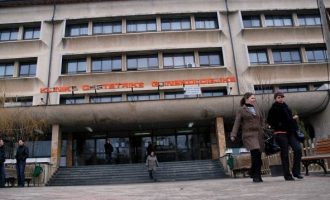 Prokuroria do të hetojë rastin e 13-vjeçares që u bë nënë