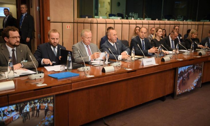 Haradinaj vazhdon akuzat ndaj Mogherinit për dialogun