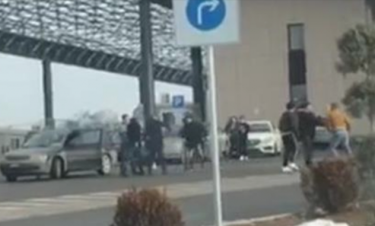 Pamje nga rrahja masive e gjashtë personave në Merdare