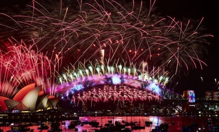 Pamje fenomenale nga festa e Vitit të Ri në Sydney të Australisë