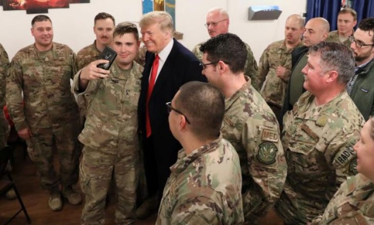 Trump në Irak – vizitë surprizë në bazën amerikane