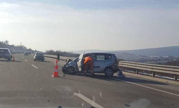 Pamje të reja nga aksidenti që ndodhi në autostradën “Ibrahim Rugova”