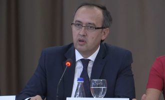 Hoti thotë se shpejt do të implementohet Pako për Rimëkëmbjen Ekonomike