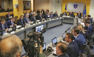 Miratohet koncept dokumenti për fuqizimin dhe pjesëmarrjen e rinisë