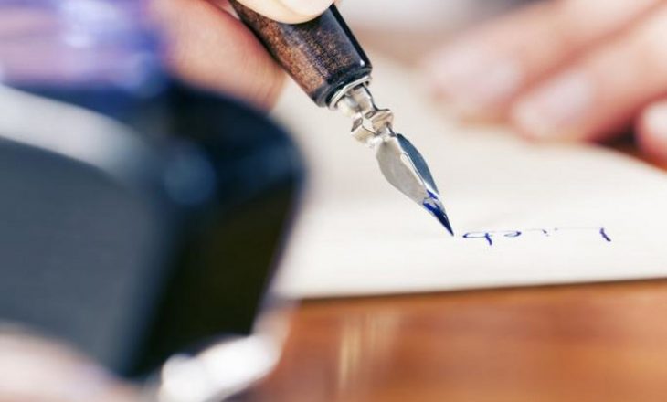 Vogëlushja bënë vetëvrasje “për ta bërë të lumtur”nënën