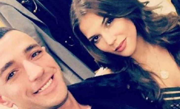 Stresi kapet mat duke puthur me një vajzë tjetër, reagon ashpër Keisi
