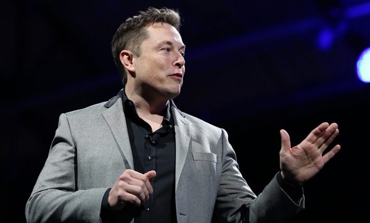 Elon Musk u shkruan punëtorëve pas mesnatës, i njofton se do të largohen nga puna