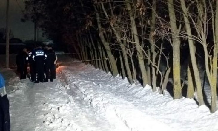 Gjendet i vdekur në rrugë – dyshohet se pësoi sulm nga i ftohti