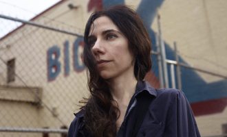 Pasioni sipas Polla Jean Harveyit