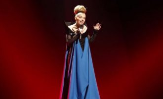 Këngëtarja e famshme kosovare do ta përzgjedh përfaqësuesin e Francës për Eurovision