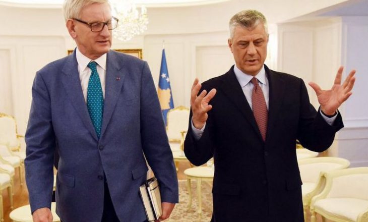A po e mashtron Hashim Thaçi publikun me rrëfimin për përzënien nga zyra të Bildt?