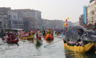 Venecia vendos taksë për turistët