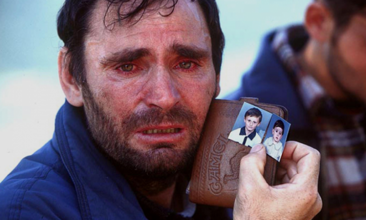 Historia e një prej fotografive më të dhimbshme nga lufta e Kosovës [FOTO]